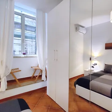 Appartement Chiaia House Vetriera à Naples Extérieur photo